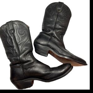 Stewart Boot Co. 1977 Hand Made Black Cowhide Leather Cowboy Boots Men’s  9.5 EE